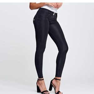 Freddy wr up pants size small7/8